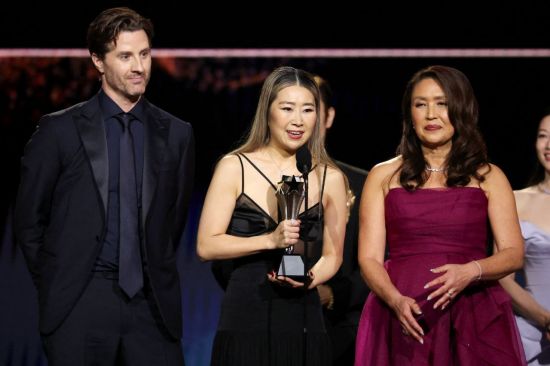 '케데헌', 디즈니·픽사 꺾었다…'오징어 게임'은 3연패 위업