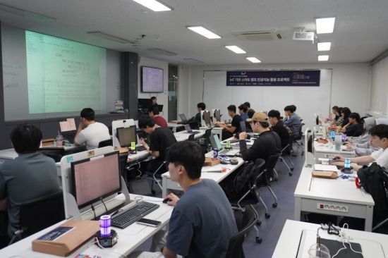 디지털 전환 공학교육 '올인'… 동서대, 산업수요형 미래인재 키운다