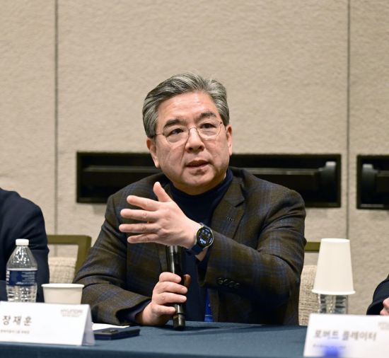 [CES 2026]현대차, E2E 밸류체인 도입…로봇 연 3만대 만든다(종합)