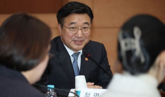 [포토] 발언하는 윤호중 행안부 장관