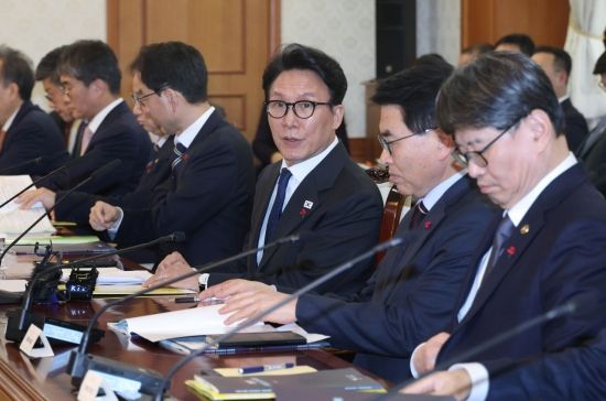 [포토] 총리실 업무보고 발언하는 김민석 총리