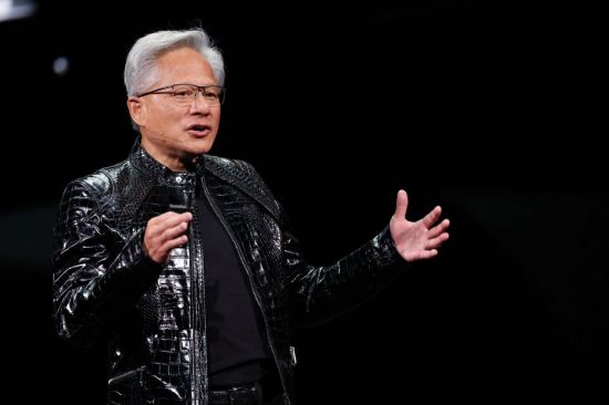 엔비디아 "美 정부, H200 대중 수출 승인 작업 중…시점은 미정"