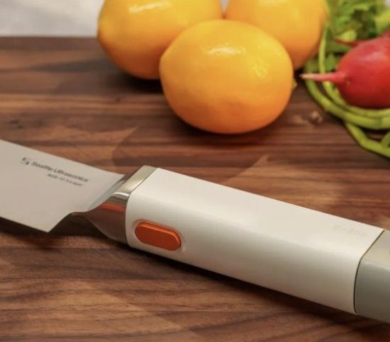 초음파 식칼, 소리 나는 레고…CES엔 이런 것도 있다 [테크토크]