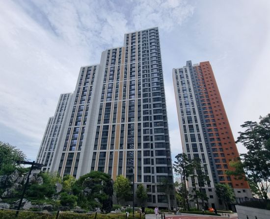 "페인트만 발랐는데 콘크리트 수명 5배 연장"…DL이앤씨, 업계 최초 페인트 관련 '건설신기술' 인증 획득