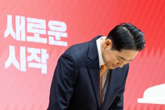 [포토] 장동혁 “계엄은 잘못된 수단, 국민께 깊이 사과”