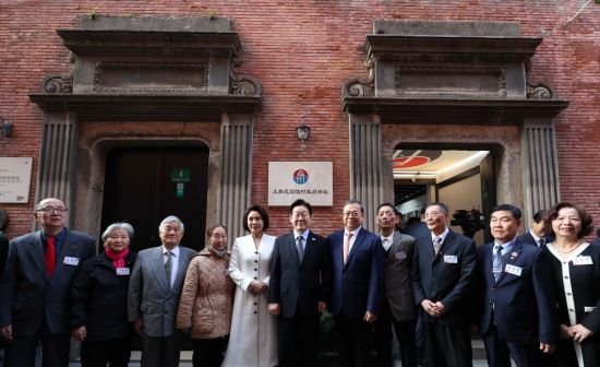 상하이 임정청사 찾은 李대통령 "대한민국이 시작된 곳, 대한민국이 지키겠다"