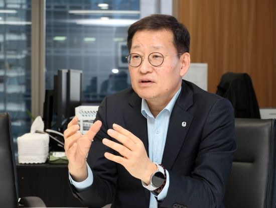 [신년인터뷰]"AI가 금융시장 재편할 것…혁신없으면 격차 벌어져"