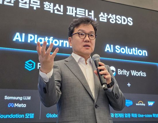 이준희 삼성SDS 대표 "엔비디아 기반 AI 서비스 2월 출시"…챗GPT 협업 성과 기대[CES 2026]