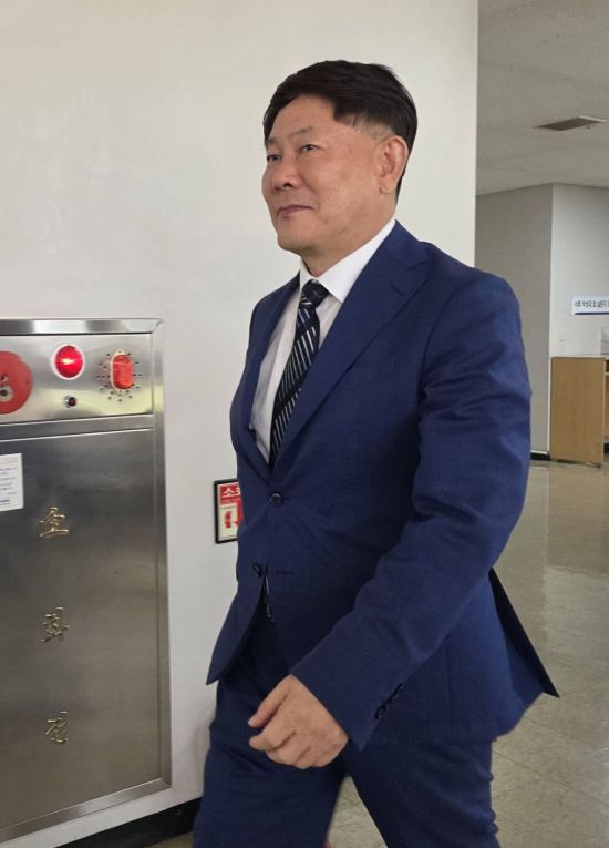 대법, 김정규 타이어뱅크 회장 '명의위장 탈세' 파기환송