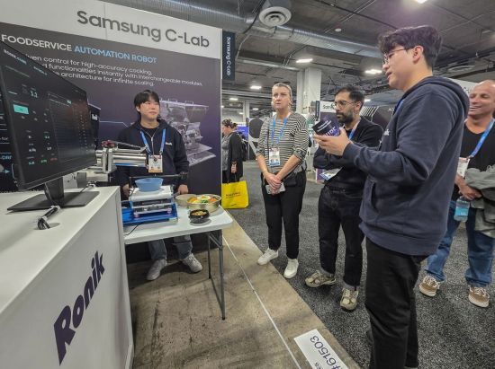 "AI로 조리 자동화, 멘탈케어까지"…삼성전자가 키운 스타트업 'C랩'[CES 2026]