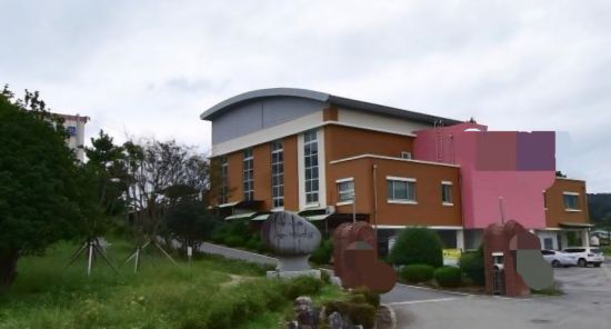 전남 영암 고교 '성추행 vs 갑질' 법정 대결…학생들만 '울상’