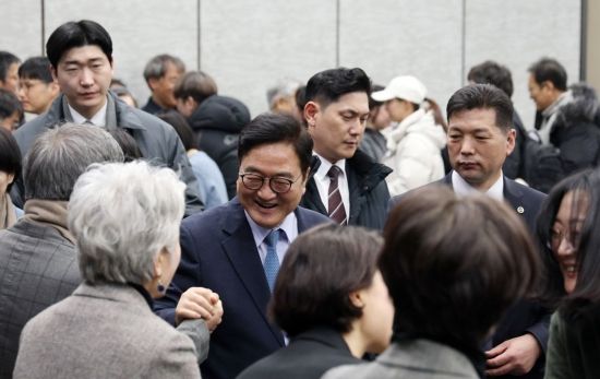 [포토] '특권의식 1도 없습니다'