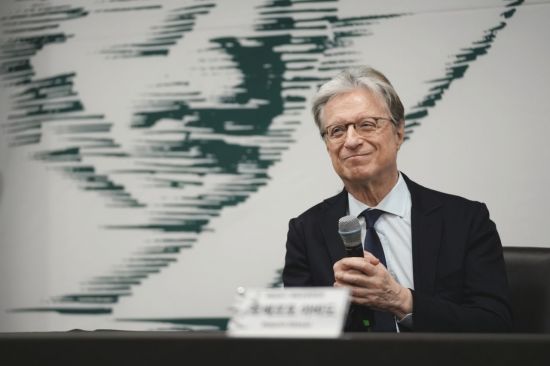 '3500여개 십자가' 노르마 지휘자, 국립심포니 예술감독 되다