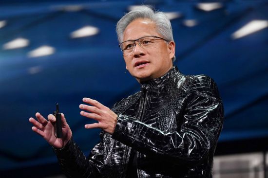 [칩톡]인텔 손뻗친 엔비디아, 파운드리 시장 흔드나