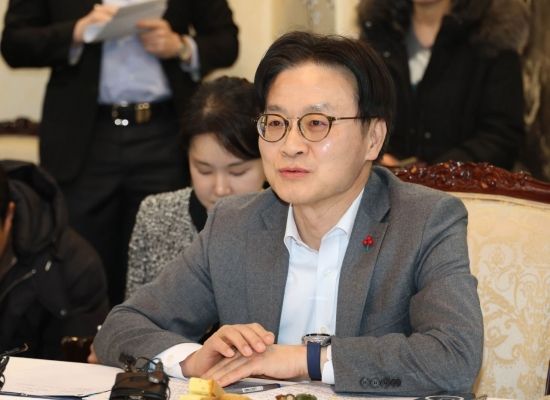 김정관 산업부 장관 "외투기업들, 차별받는 일 없도록 할 것"(종합)