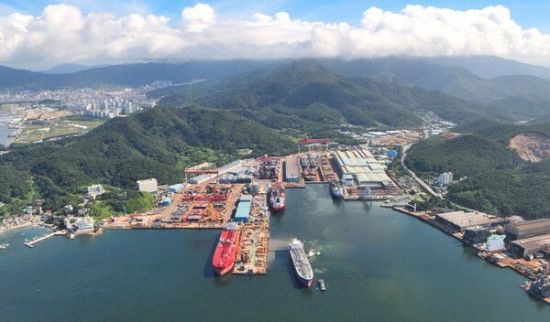 진해 조선소서 선박 점검 나선 50대 직원 숨져