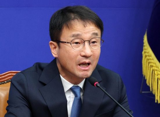 [포토] 한병도 "2차 특검 반드시 통과...사면법 개정 추진"