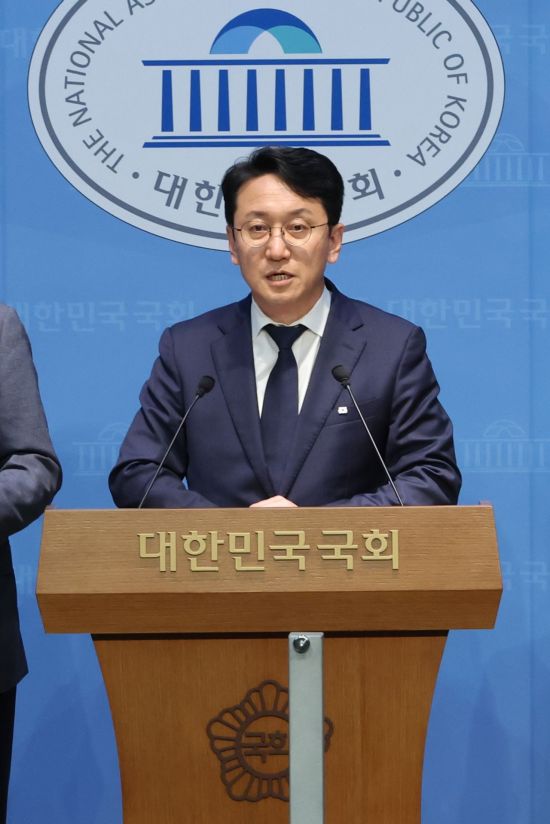 한병도, 민주당 새 원내수석부대표 재선 천준호 임명