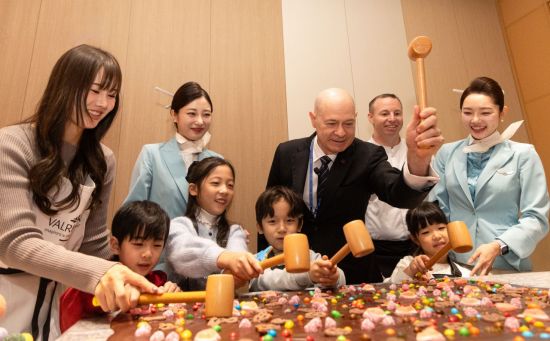 "공항에서 쿠킹클래스"…대한항공, 체험형 공항 라운지 공개