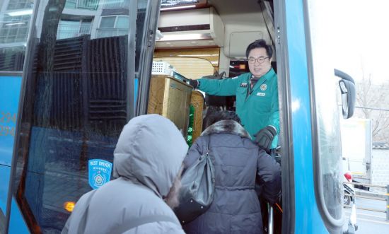 박일하 동작구청장, 버스 파업 첫날 긴급 현장 점검