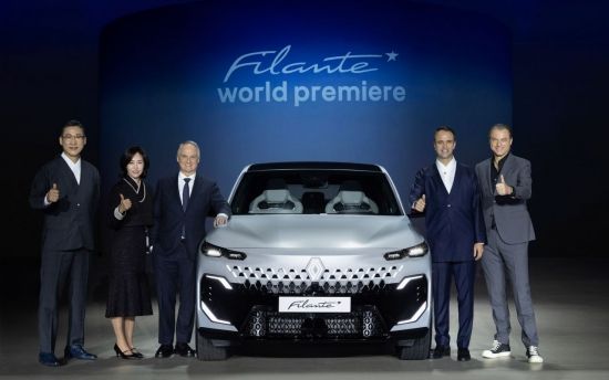 "프랑스가 디자인하고 한국이 만들다"…르노 '필랑트' 세계 첫 공개