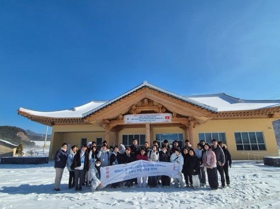 국경을 건너온 청춘들, 봉화에서 ‘뿌리와 미래’를 잇다