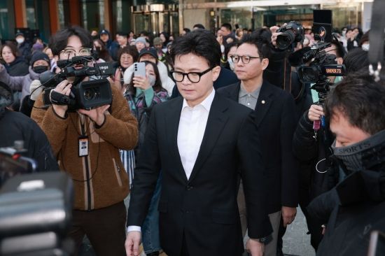 [포토] 국회 떠나는 한동훈 전 대표