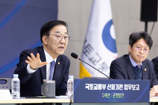 "주차대행 개편, 일반이용객 편의↑" 주장에 국토장관 "국민 눈높이로 봐야"