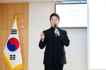 ″통합돌봄·만성질환 관리 성공, ′디지털 헬스케어′ 제도 보완에 달렸다″