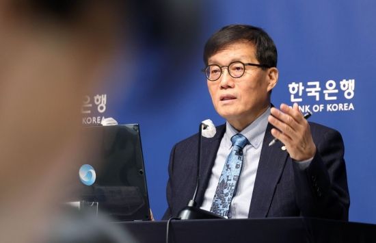 1월 '만장일치'와 향후 '5대 1'…기준금리 동결 장기화에 무게(종합2보)