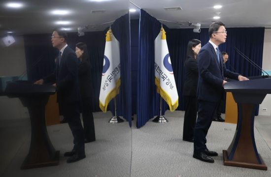 [포토]독자 AI 파운데이션 모델 1차 평가 결과 발표하는 류제명 차관