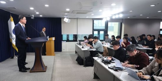 1차 평가 네이버 탈락 '이변'…2차선 '독자성' 더 따진다