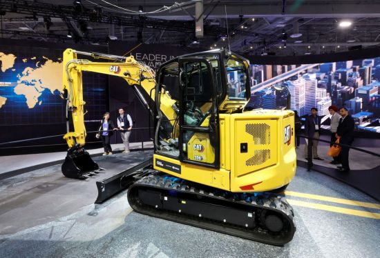 [기업&이슈]AI 수혜주로 변신한 캐터필러…사상최고가 행진