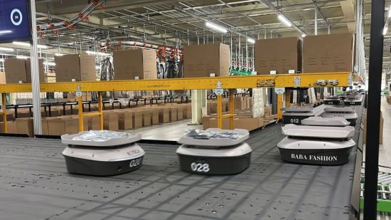 바바패션, AI 자율 물류 로봇으로 패션 물류 고도화… 운영 효율 4배 달성