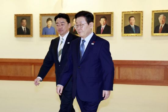 李대통령, 여야 지도부와 오찬…장동혁은 단식으로 불참