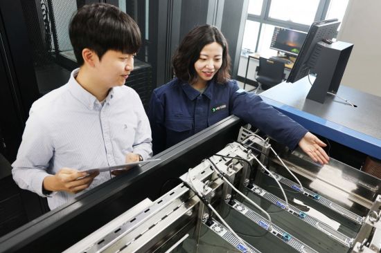 HD현대오일뱅크, 한국세라믹기술원에 AI 연산용 '액침냉각유' 공급