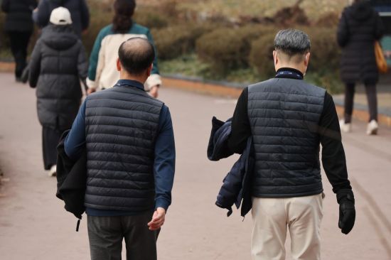 [내일날씨]낮 기온 비교적 온화…미세먼지·짙은안개 주의