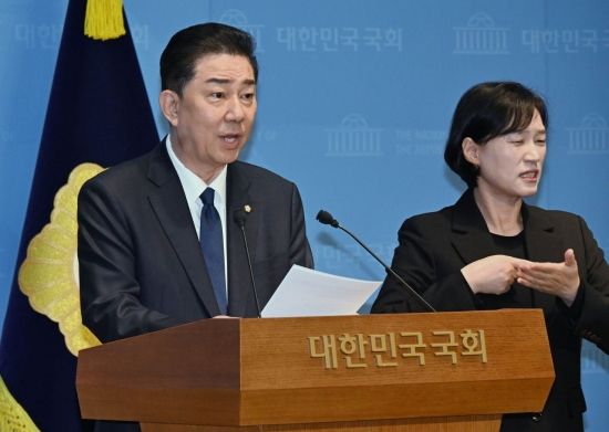 [포토] 김병기 의원, 민주당 제명 결정에 “재심 없이 떠나겠다”