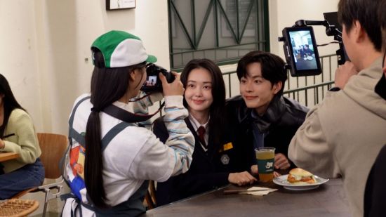 유선호 숏폼 드라마 '꿈에서 자유로' 4인 포스터 공개