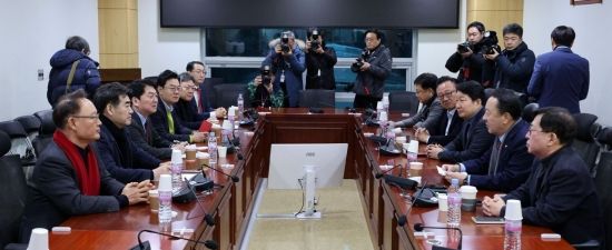 [포토] 野 소장파 "장동혁 단식 지지…당 통합 저해 언행 중단해야"