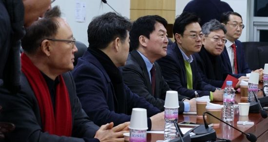 [포토] 안철수 “장동혁 단식과 당게 문제는 별개…본질 집중해야”