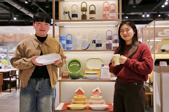 [포토]광주신세계, 개성가득한 오덴세X핀카 콜라보 제품 '선봬'