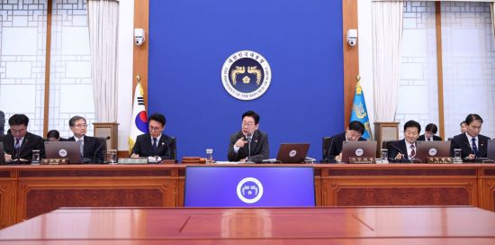 李대통령 "상하이 임정청사, 中과 보전협약 추진해달라"