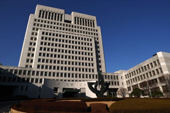 대법, '블랙요원 명단 유출' 정보사 군무원 징역 20년 확정