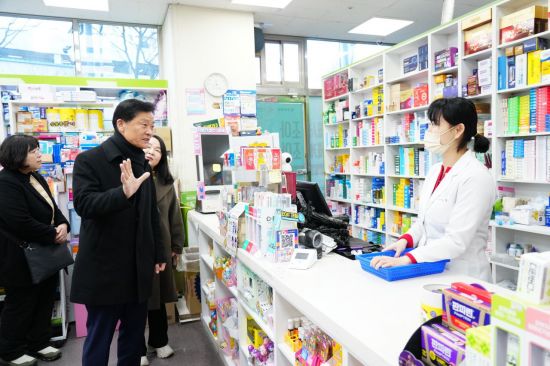 이승로 성북구청장, 설 연휴 민생현장 점검