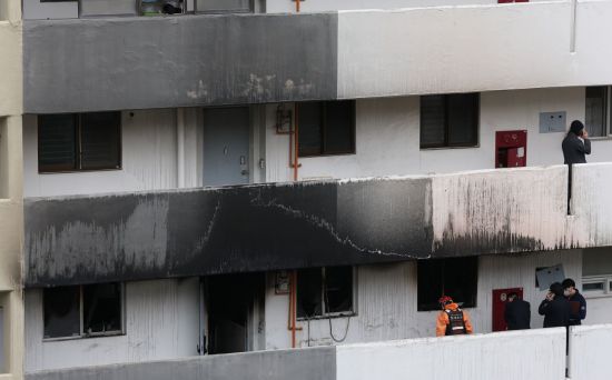 의사 꿈꾸던 10대, 입학 앞두고 화재로 참변…노후 아파트 안전 비상