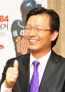 "변신 또 변신.. 우리에겐 게임오버란 없다"