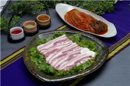 돼지고기 수육 만드는 법…"돼지 냄새 제거하려면?"