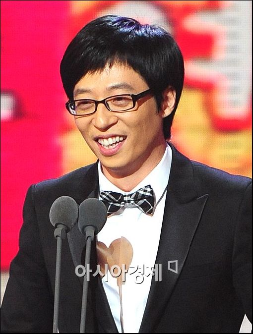 유재석의 '친절한 진행', '양날의 칼'은 아닐까?