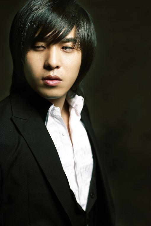 먼데이키즈 이진성, 10년 연인과 11월 23일 결혼